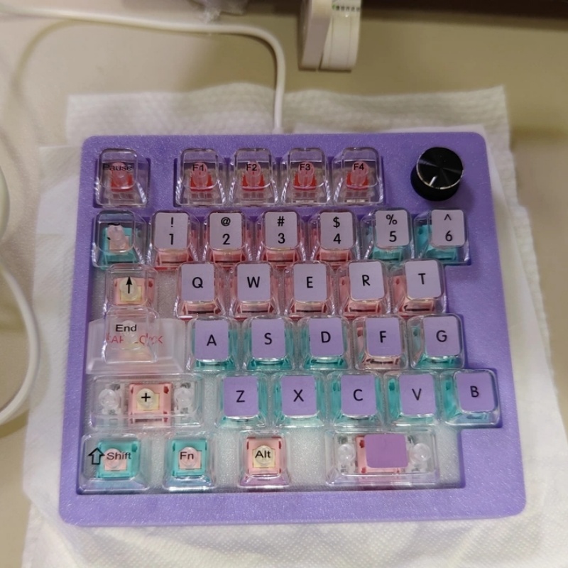 Teclado mecánico para juegos c - Gaming Keyboard Hand reseña y precio